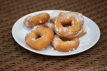 powdered sugar doughnuts
