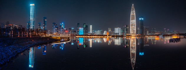 Fototapeta na wymiar Nightscape of bustling and wealthy ShenZhen City in China