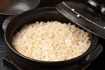 土鍋で炊いたもち麦