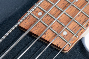 5 String Bass Guitar Freyboard and Frets