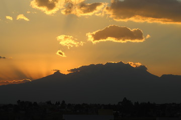NUBES