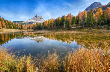 Fototapeta premium Autumn in italian dolomites - lago antorno