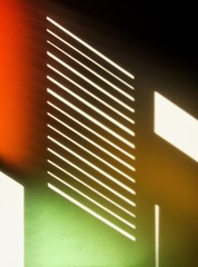 Obraz premium Blurred of light and shadow on the white wall.