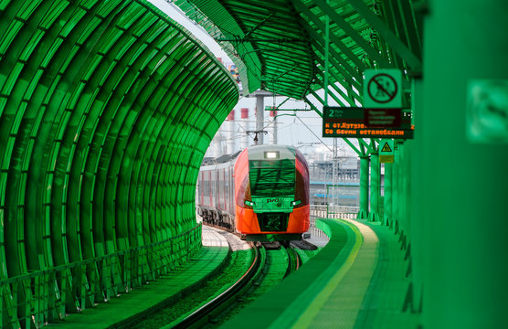 MOSCOW - AUG 19: Train By Siemens Company Of MCC Or Moscow Central Circle