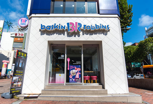 SEOUL - OCT 03:  Exterior view of Baskin Robbins Ice cream shop in Seoul on October 03. 2016 in South Korea
