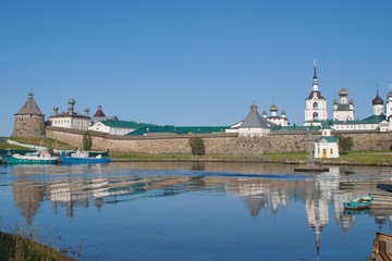 Fototapeta na wymiar Spaso-Preobrazhensky monastery on the White sea island. Russia