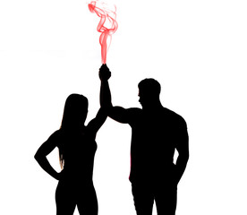 Siluetas y perfiles de dos personas con cuerpo atlético y deportista, con las manos unidas como símbolos de vistoria