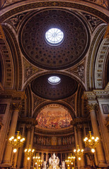 Fototapeta na wymiar Beautiful church interior dome