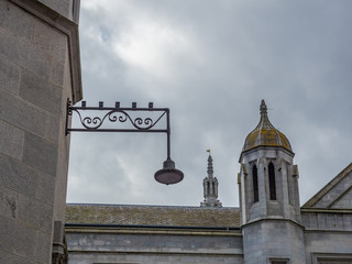 Aberdeen / Szkocja - 29 sierpień 2019: Marischal College w Aberdeen 