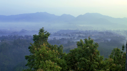 Fototapeta na wymiar View of mountains and fog