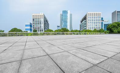 Obraz na płótnie Canvas Panoramic skyline and buildings with empty square floor.