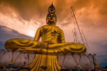Wat Tham Seua Krabi-Krabi: 20 October 2019, atmosphere of a large Buddha statue on a high mountain, with tourists always coming to make merit, Tiger Cave Mountain Temple, Krabi area Noi, Thailand