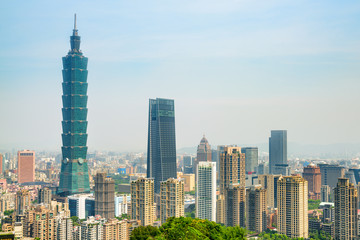 Naklejka premium Fabulous view of Taipei from top of mountain, Taiwan