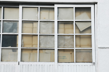 古い窓