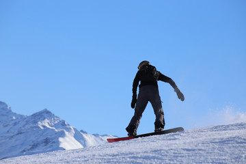 Snowboarder auf der Piste