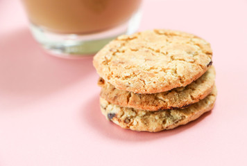 Three-piece cereal cookies that are placed in three layers