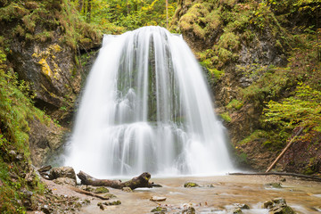 Obraz premium Josefsthaler Wasserfälle im Herbst, Langzeitbelichtung