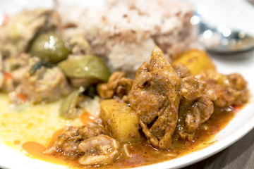 Chicken massaman curry with cooked rice