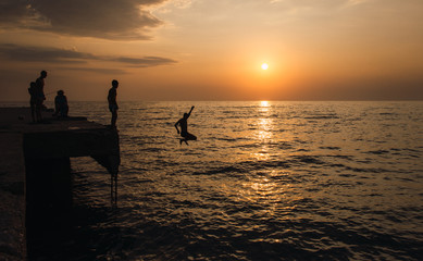 Fototapeta premium Jump from the pier