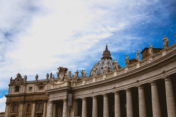 Obraz premium Details of the facade of the Basilica of St. Peter in Rome Vatican City