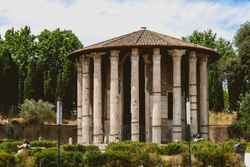 Fototapeta premium Ancient Roman building with circular plan