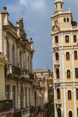 Fototapeta na wymiar Old Havana buildings