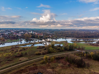 Fototapeta na wymiar Pułtusk, widok z lotu ptaka na miasto i rzekę Narew