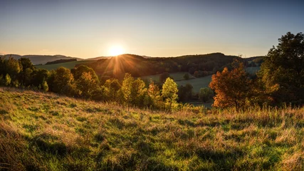 Fototapete Rund Herbstliche Sonnenuntergangslandschaft in Niederschlesien/Polen © ptk78