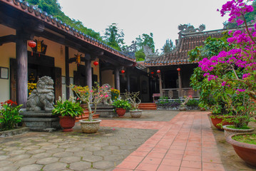 Fototapeta na wymiar Exterior of temple at Marble Mountains in Da Nang, Vietnam 