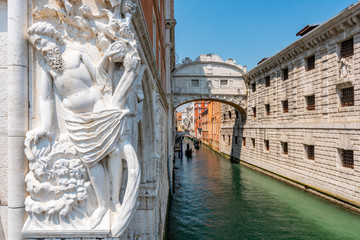 Bridge of Sighs between the Doge's Palace and the prison Prigioni Nuove of Venice in Italy. © GISTEL