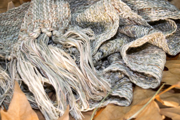 details of the knitted scarf