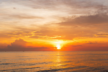Fototapeta na wymiar Sky and clouds with a beautiful light morning in the sea for travel on holidays, Songkhla Thailand 