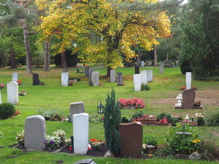 Friedhof in den Jahreszeiten
