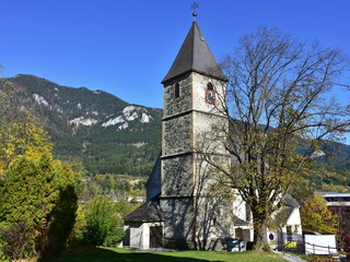 Fototapeta na wymiar church Saint Jakobus in Payerbach in Austria