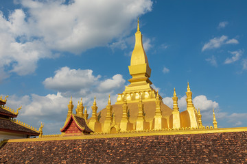 Naklejka premium Pha That Luang temple in Vientiane , Laos