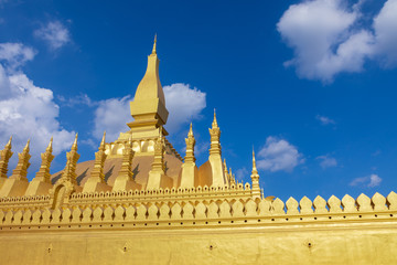 Naklejka premium Pha That Luang temple in Vientiane , Laos