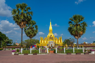 Naklejka premium Pha That Luang temple in Vientiane , Laos