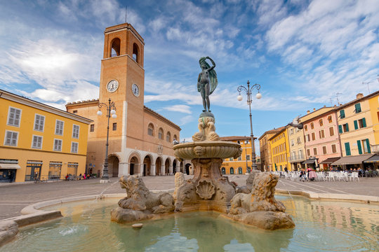 Fountain of Fortune and Palazzo del Podesta, Fano, Pesaro, Italy.