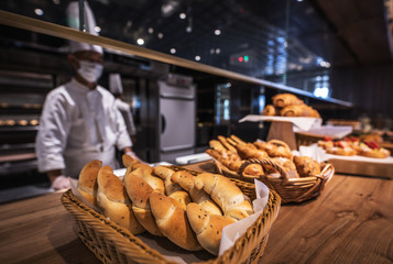 Confectionery performed by Chinese chefs in traditional cuisine.
