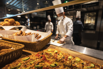 Confectionery performed by Chinese chefs in traditional cuisine.