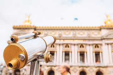 Magnifying tube for visiting architectural details for tourists - a city tour