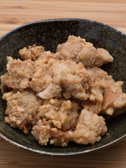 若鶏の唐揚げ 