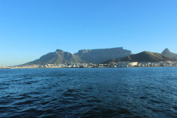 Beautiful Cape Town photo showing table mountain and Atlantic ocean and beaches