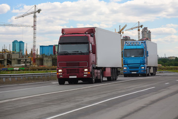  trucks goes on the highway