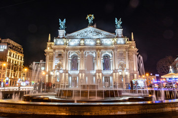 Fototapeta premium Lviv opera theater at night, night view of lviv opera theater, Lviv, Lvov, Ukraine