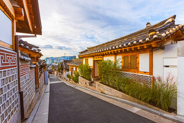 Naklejka premium Bukchon Hanok Village best landmark in Seoul, South Korea.