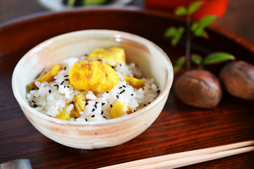秋の味覚、栗ご飯