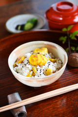 秋の味覚、栗ご飯