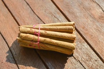 indian people adiction beedi,bidi