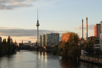 Berliner Spreeblick von der Michaelbrücke © holger.l.berlin